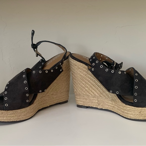 NWOT REPORT Dark Gray Suede Tan Wedges Women’s Size 10 - Picture 5 of 11